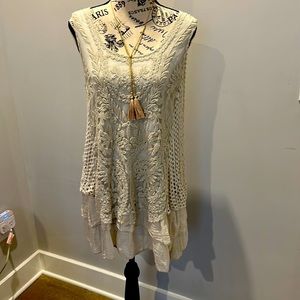Excellent condition lace top